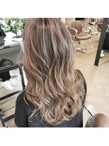 ルイス 喜連瓜破(Luis)&nbsp;バレイヤージュ