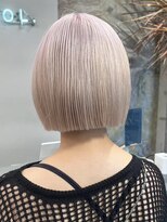 ソル ジングウマエ(SOL JINGUMAE)&nbsp;ミルクティーベージュダブルカラーインナーカラーショートボブ