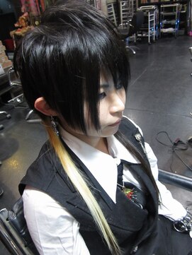 トリックストア(TRICK STORE) AKIRAさん風カット