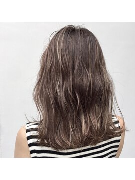 アリーズ シブヤ(ALLYS shibuya) グレージュ × ハイライトカラー◇フェアリー ウェーブ