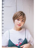 ピズム(PISM)&nbsp;耳かけカジュアルイメチェンショート/フォギーベージュ