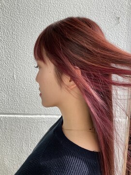 クティエ(Cuthie) ちらっと可愛いイヤリングカラーピンク