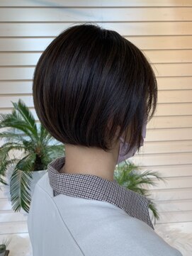 ラコスタ(LaCosTa) 襟足スッキリ♪大人キレイな丸み20代30代40代コンパクトショート