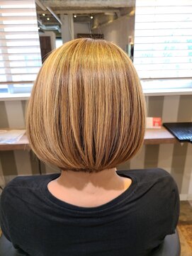 ヘアサロン フラット(hair salon flat) 30代40代♪大人かわいい小顔ショートボブ☆シースルーバング
