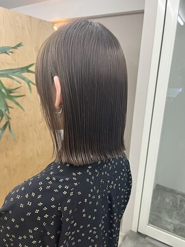 アテ 千里山(ate') ate' パツっとボブ
