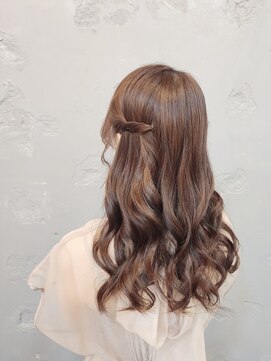 エフェ(effet) シンプルなトレンドねじりハーフ