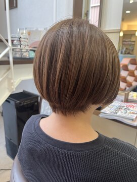 コアフィールフィス(COIFFURE fils) 《見附 今町》M3Dカラー ショートボブ