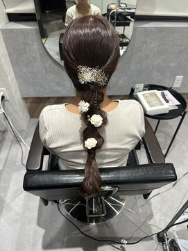 ミニョン(Mi9non) 編みおろしヘアセット