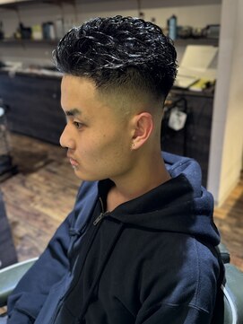 エクファフォーメン(EX-FA FOR MEN) リバースパーマ×ハイスキンフェード/ベリーショート/マッシュ