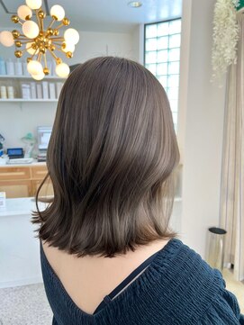 ロマーリ(LOMARLIE) Olive greige