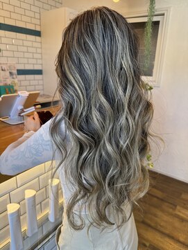 ソンリエ 青竹店(SONRiE) 外国人風ブロンド