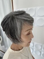 フント ウント ダーメ(Hund und Dame) くせ毛だからできるレイヤーグラボブ