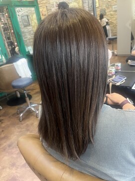 ヘアーラウンジ アンフィ 井土ヶ谷(Hair Lounge Anphi) アッシュグレージュ