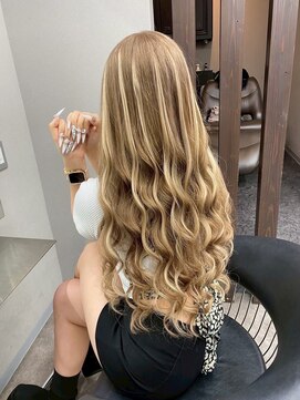 エミーバイモアムー(Emmie byMoremuu) 【YU-TA】ミルクティー/エクステハイライト