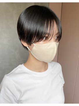 ハンサムショートベリーショート前髪くびれ丸みボブ20代30代40代