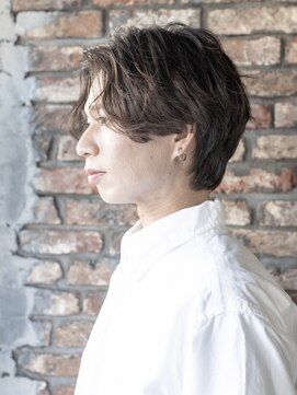 シンシ(Cinci) センターパートゆるふわスタイル