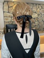 ラックスビー マハロ 江坂駅前店(LUXBE MAHALO)&nbsp;ヘアセット リボンアレンジ ハイトーン パーティーヘア
