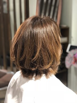 ベルマーノ(Belle Mano) ショートボブ