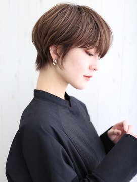 ハレ(HALE) 【HALE銀座】横顔美人＊耳かけ丸みショート
