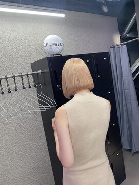 ペレ 栄店(PELE) 斜めバング/グレージュカラー/デザインカラー/栄/名駅