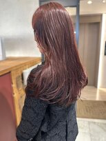 アトリエ(atelier.)&nbsp;レッドブラウン　ブリーチなしカラー　ツヤ髪　レイヤーカット