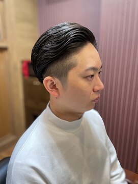 ザ バーバー ナカヤ(THE BARBER NAKAYA) ツーブロ七三分け
