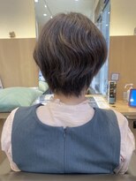 ウイバイファースト(u'i by first)&nbsp;コンパクトなショートボブスタイル