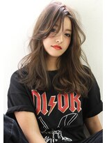 ロゼ 京橋(Rose)&nbsp;【ROSE】ハイライト＿レイヤーカット＿白髪ぼかし＿セミロング