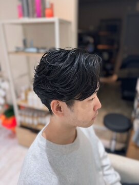 バース 梅田中崎町店(BIRTH) ニュアンスパーマセンターパートフェザーパーマワンカールパーマ