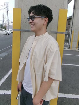 ニアウ 太田店(Niau) フェザーショートフェザーパーマニュアンスパーマセンターパート