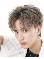 オーシャントーキョー 心斎橋(OCEAN TOKYO WEST)&nbsp;ツイストスパイラル波巻きスパイラルパーマセンターパートウルフ