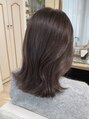 ジーナ 横浜(Zina) 大人かわいいくびれミディ×色っぽグレージュ