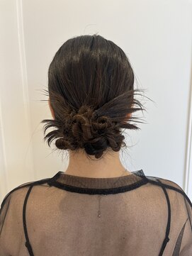 モア 岡崎(more) 【カチモリ】ねじりシニヨンmore岡崎大山