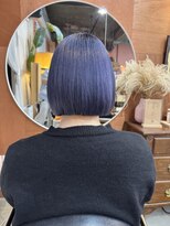 チャプター 問屋町(chapter)&nbsp;ケアブリーチダブルカラーラベンダーグレージュ切りっぱなしボブ