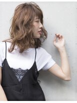 シャンプー 本店(SHAMPOO)&nbsp;力の抜けた空気感でグルービーガールに