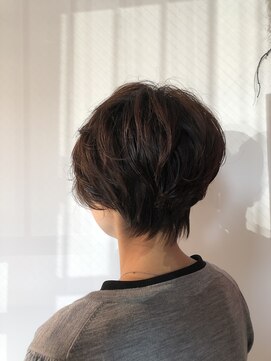 スリークス(3Cs) ショートボブ