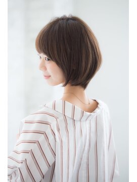 ジョエミバイアンアミ(joemi by Un ami) joemi新宿　大人のショートボブ　花野