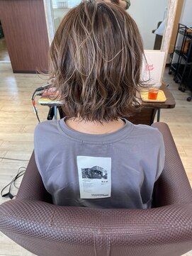 ヘアー アトリエ アンジー(Hair Atelier Angee) 大人の上品なハイライトカラー