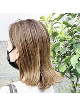 ヘアー キュア トランク(Hair Cure TRUNK) 大人女性コントラストデザインカラーstyle