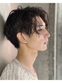メンズヘア！ユニセックスな前下がりのパーマスタイル 黒髪ヘア