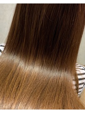 ヘアデザイニング アヴァンセ(HAIR DESIGNING Avance) 艶髪