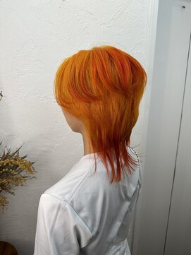 ロア インターナショナル 新宿店(LoA International) ハイトーンオレンジ/デザインカラー