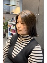 アン 武蔵小杉(un)&nbsp;★斜めバングうるツヤ20代30代40代◎こなれミディ