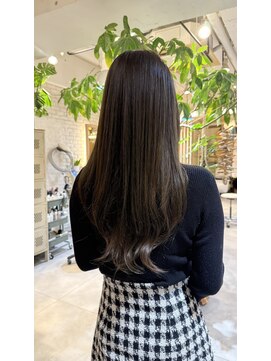 ヴィサージュヴィフ パワード バイ モンス(VISAGEVIF POWERED BY MONS) オリーブグレージュ