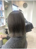 オリーブアッシュハイライト×外はねボブ