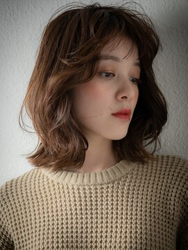 カバーヘア ブリス 志木南口駅前店(COVER HAIR bliss) ミルクティーカラーくびれミディアムウルフカットu志木30代40代