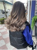 大人可愛い 根元が伸びても気にならないバレイヤージュ 宮本一真