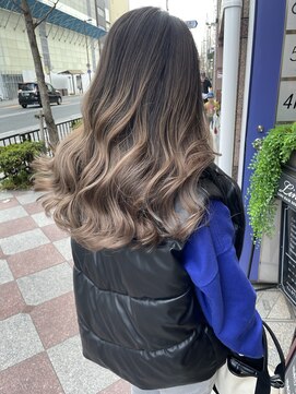 タオ 河原町(Tao) 大人可愛い 根元が伸びても気にならないバレイヤージュ 宮本一真