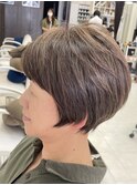 ショートボブ