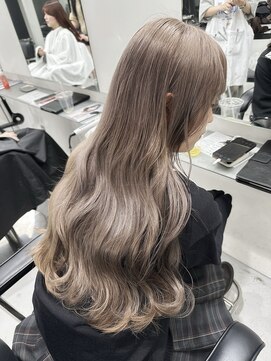 ラヴィズム 小新店(LUVISM) 韓国/顔周りレイヤー/おくれ毛/ベージュ/ダブルカラー/西区/小新